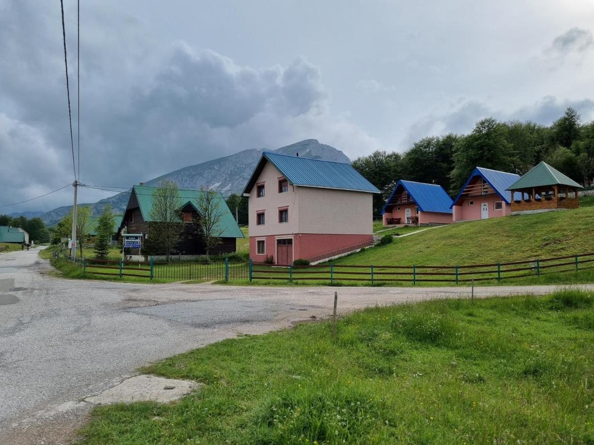 זבליאק Bungalow In Mountain מראה חיצוני תמונה