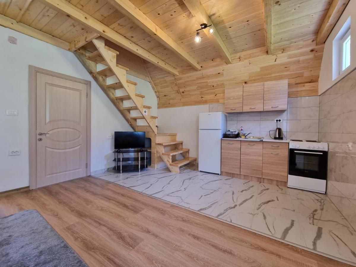 זבליאק Bungalow In Mountain מראה חיצוני תמונה
